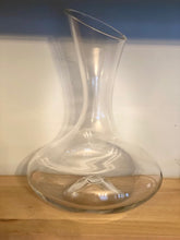 Load image into Gallery viewer, Lancia Crystal Wine Decanter

